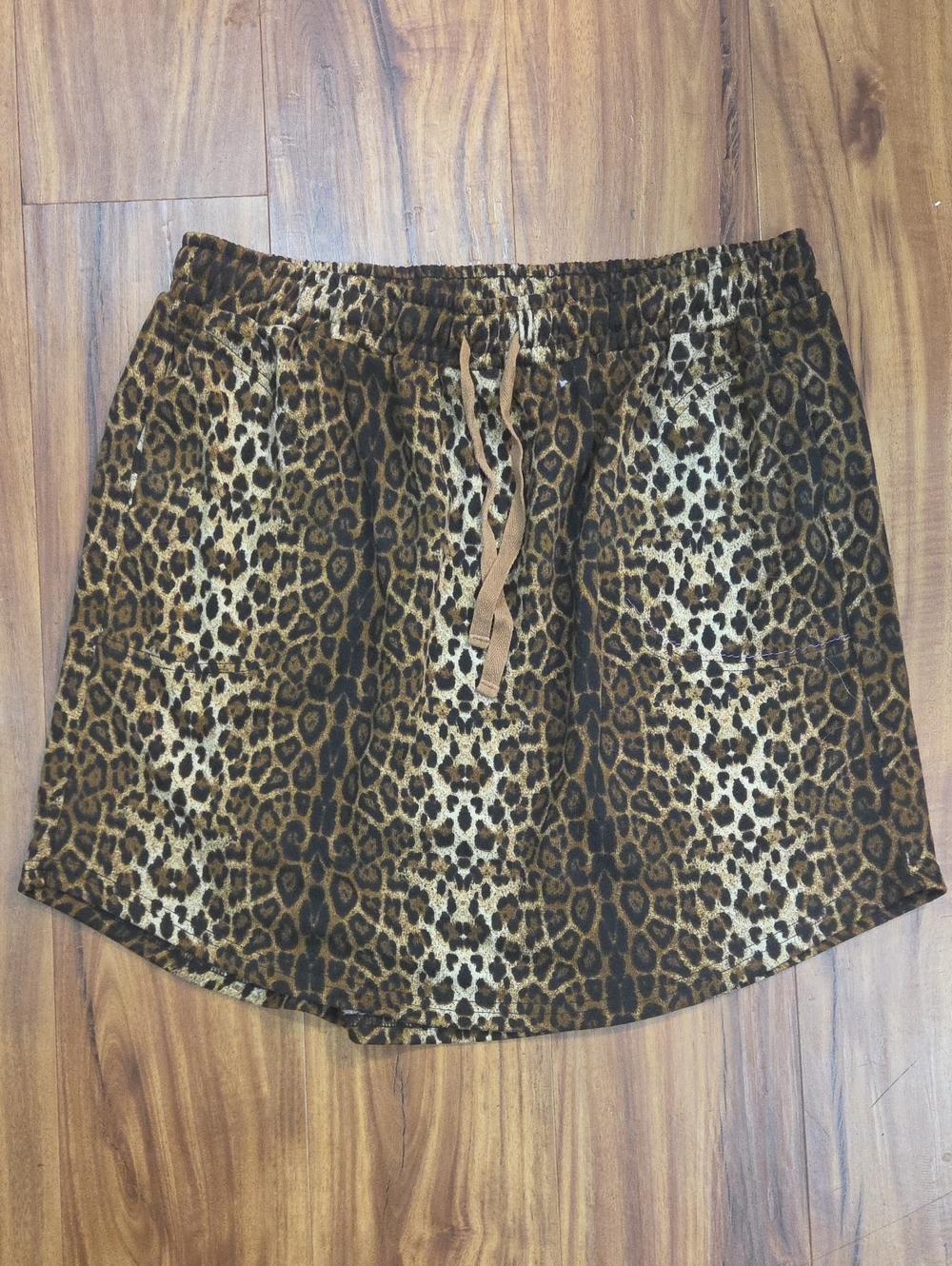 Umgee Leopard Print Asymmetrical Poly Spandex Blend Mini Skirt Sz Lg